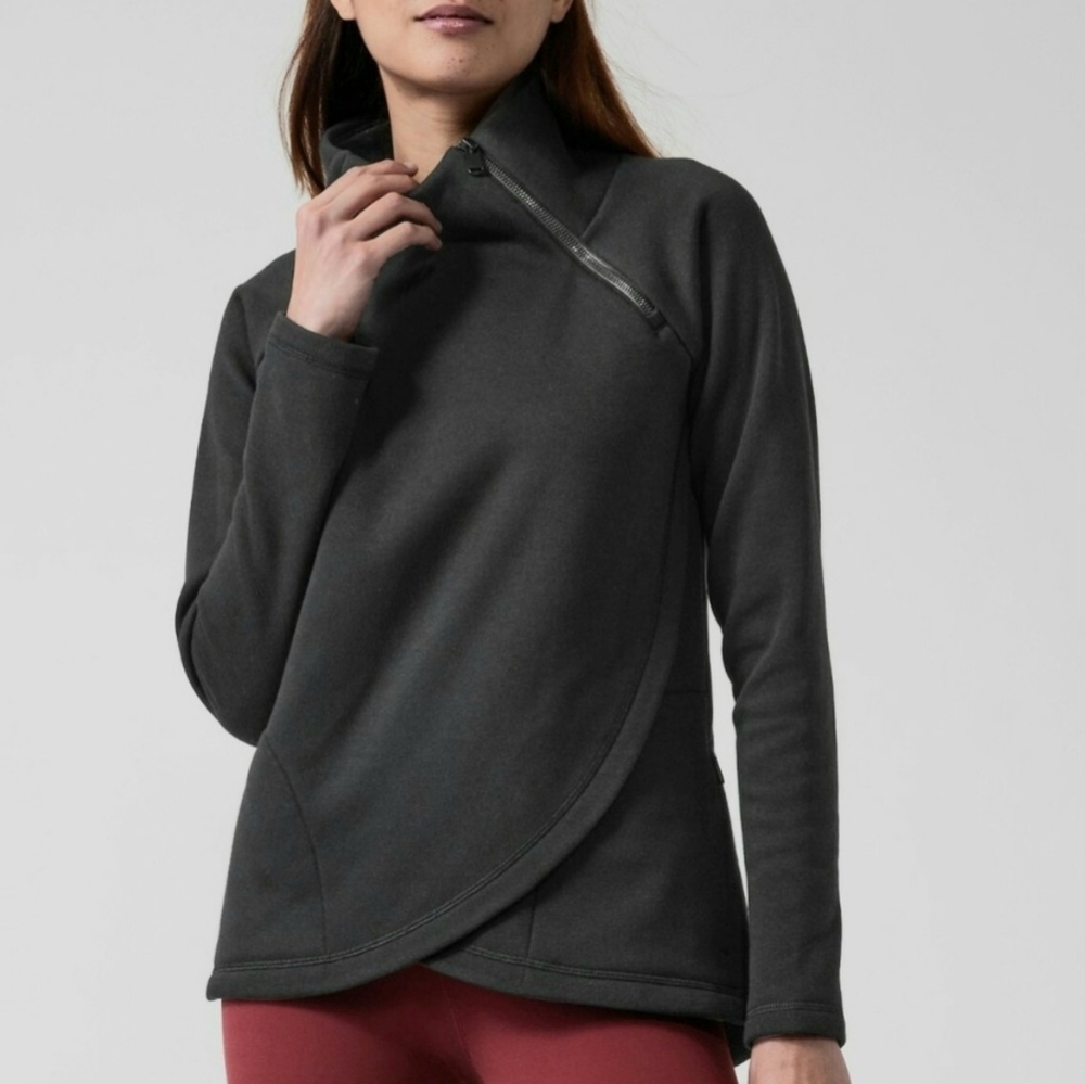 Athleta Sweatshirt Cozy Karma Asym Pullover